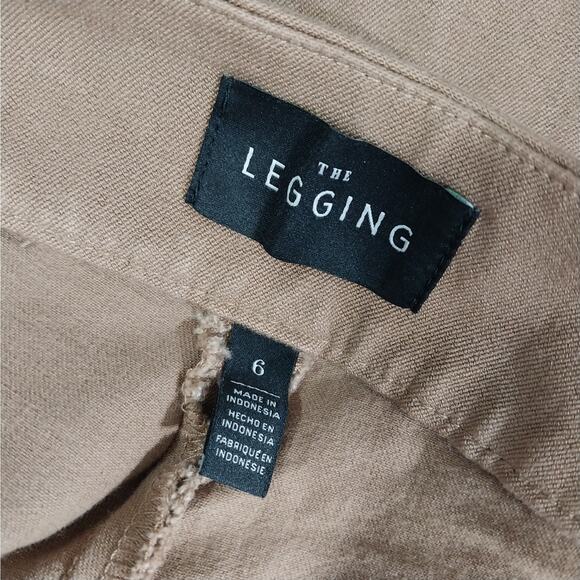 WHITE HOUSE BLACK MARKET! "THE LEGGING" TAN STRETCH "SUEDE" INSET PANTS! SZ 6 - Picture 8 of 12